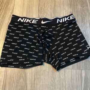 Nike dri fit Black and White Patterned Shorts